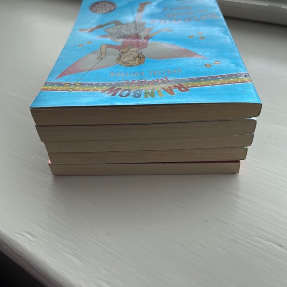 Rainbow Magic Special Edition 5 Book Lot - Picture 11 of 12